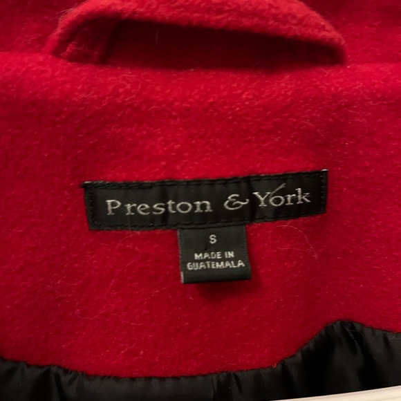 Red wool jacket - Picture 3 of 3